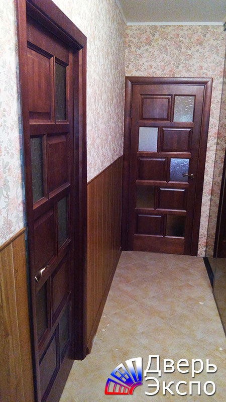 дверь деревянная для дома 45